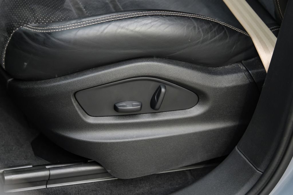 Used 2023 Porsche Cayenne Turbo GT image 44