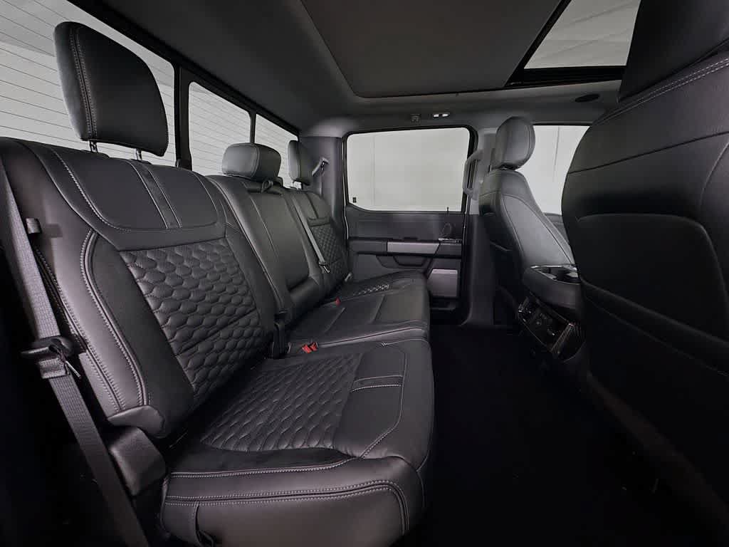 New 2026 Ford F250 Lariat w/ Black Appearance Package AWD/4WD image 34