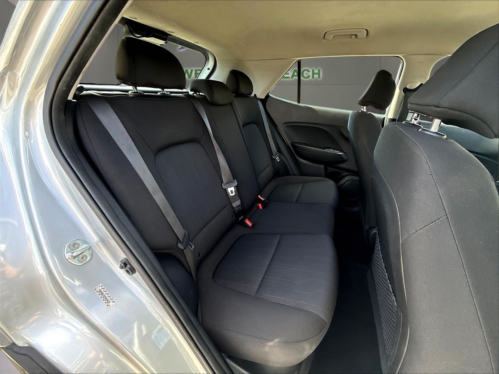 Used 2021 Hyundai Venue SE FWD image 26