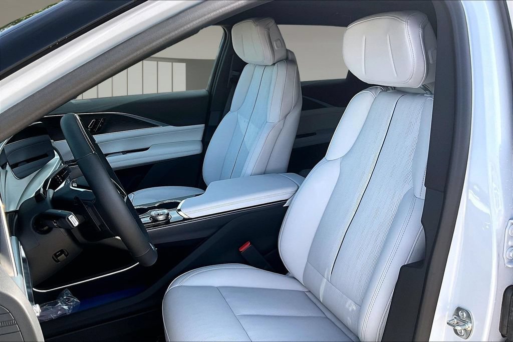 New 2026 Cadillac Lyriq Sport w/ LPO, Floor Liner Package AWD/4WD image 9
