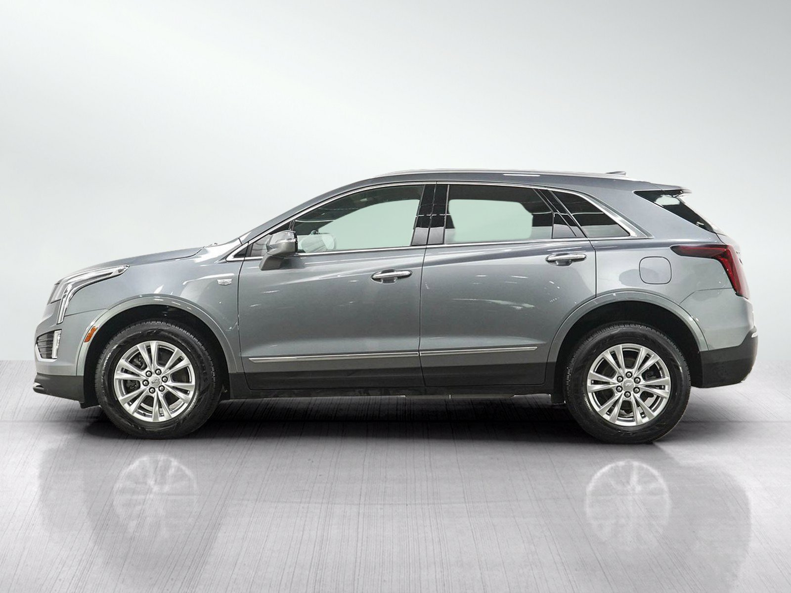 Used 2022 Cadillac XT5 Luxury AWD/4WD image 2