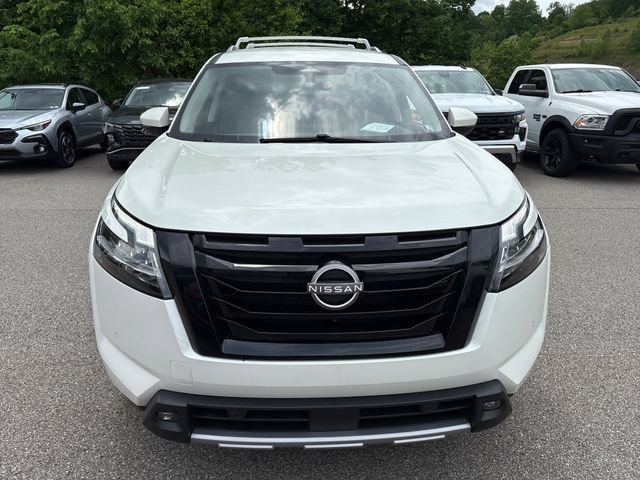 Used 2023 Nissan Pathfinder SL w/ Lighting Package (N92) AWD/4WD image 8