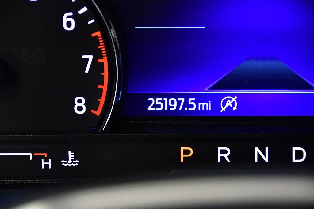 Used 2023 Ford Explorer XLT image 18