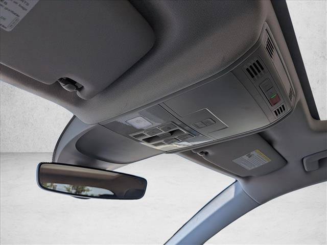 Used 2022 Volkswagen Taos SEL w/ Panoramic Sunroof Package FWD image 21