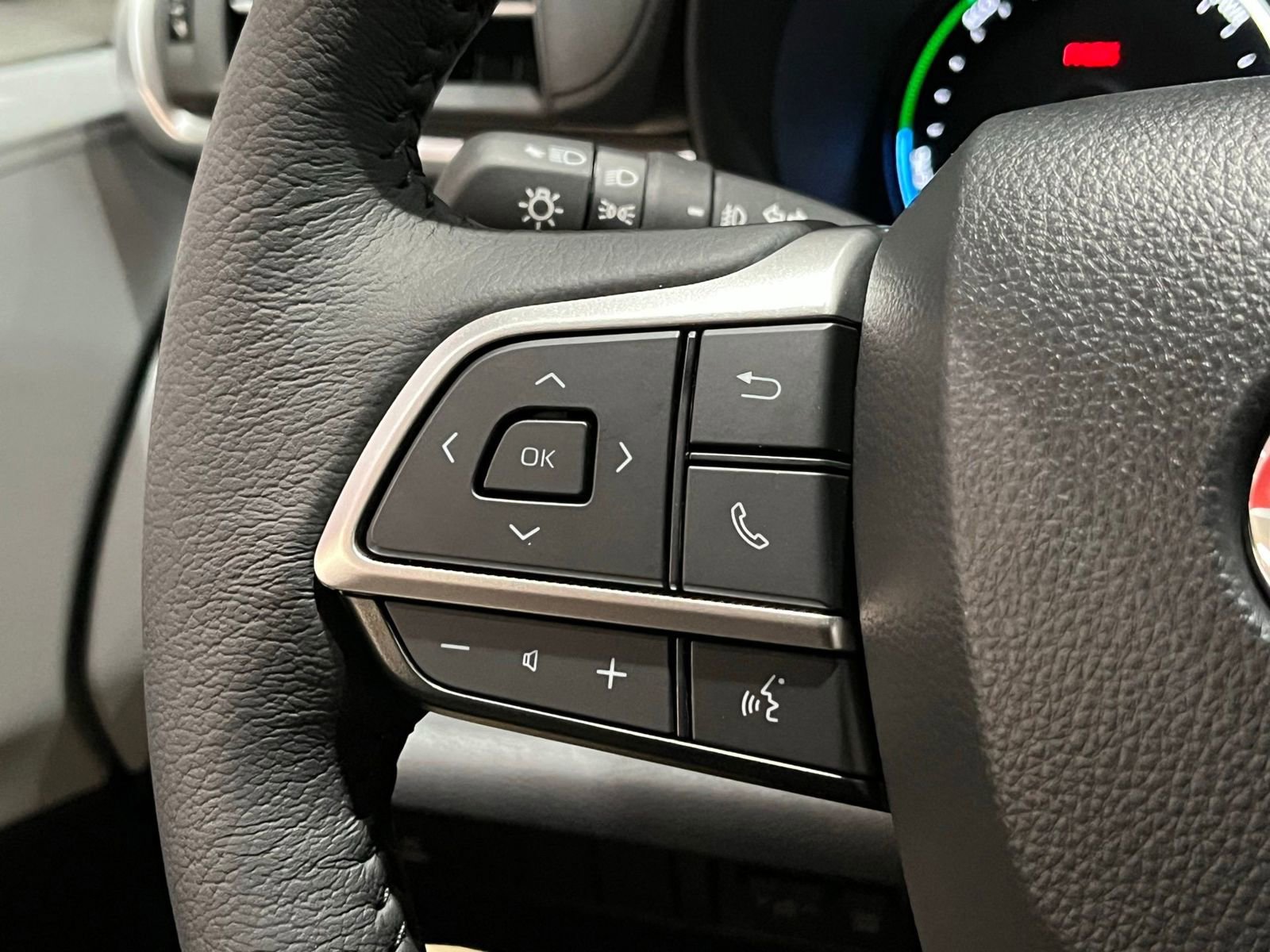 New 2026 Toyota Sienna XLE FWD image 27
