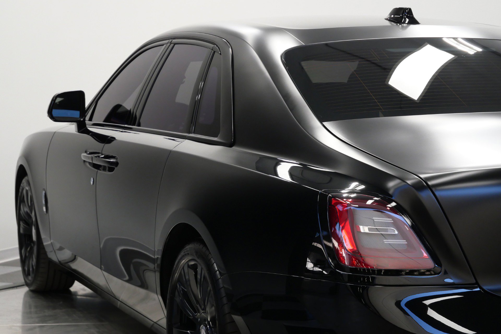 Used 2022 Rolls-Royce Ghost AWD/4WD image 45