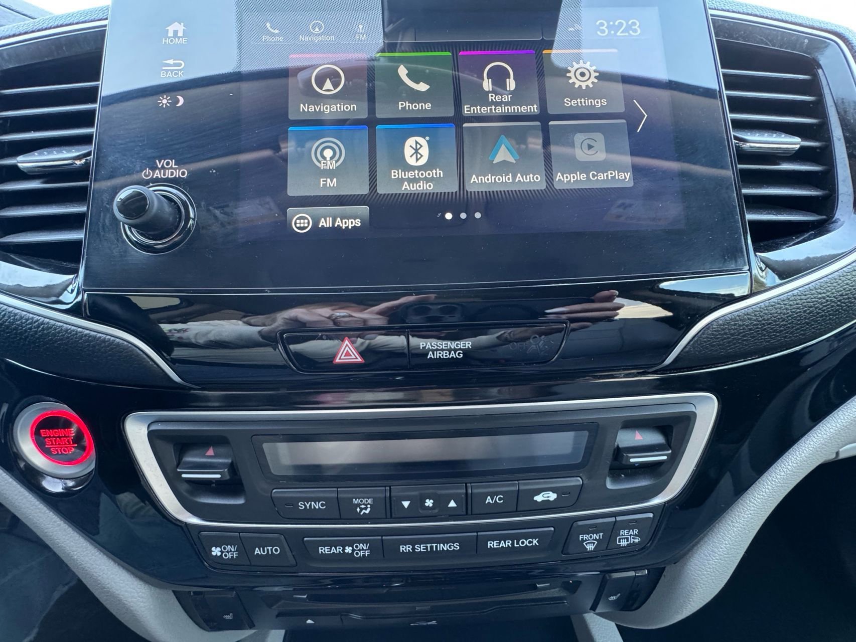 Used 2022 Honda Pilot Touring image 17