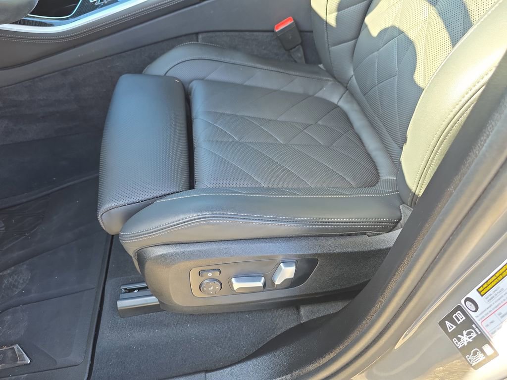 Used 2025 BMW X5 xDrive40i w/ M Sport Package image 20