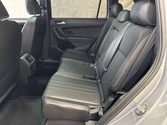 Used 2022 Volkswagen Tiguan SE R-Line image 13