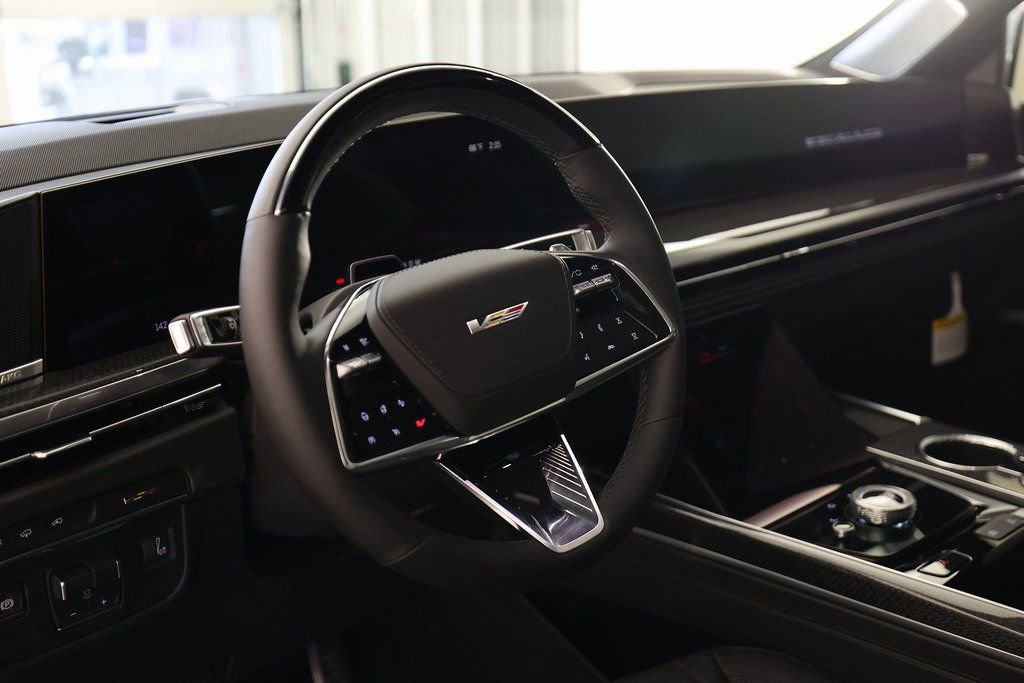 Used 2026 Cadillac Escalade ESV V image 23
