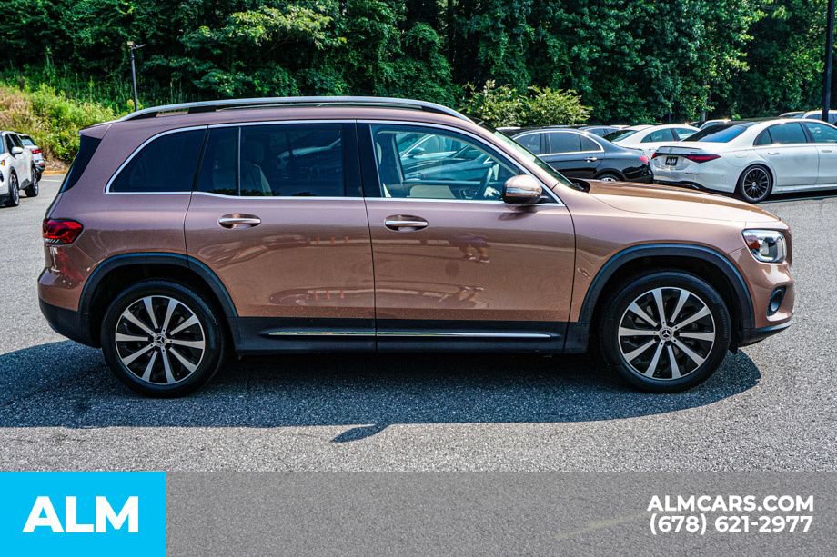 Used 2022 Mercedes-Benz GLB 250 4MATIC w/ Premium Package Lite image 9