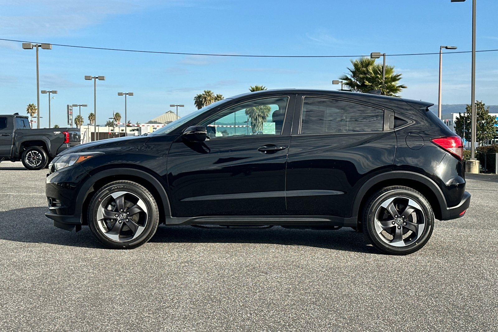 Used 2018 Honda HR-V EX image 7