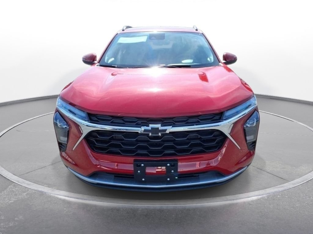 New 2026 Chevrolet Trax LT w/ LPO, Blackout Package FWD image 9