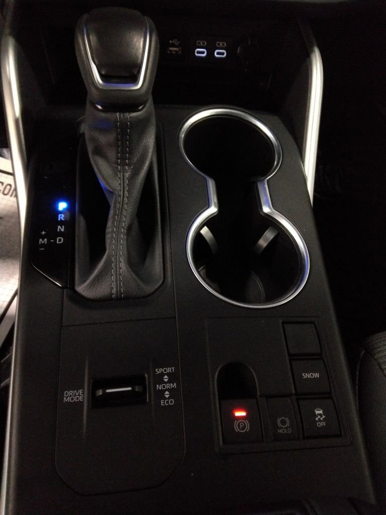 Used 2024 Toyota Highlander LE image 22