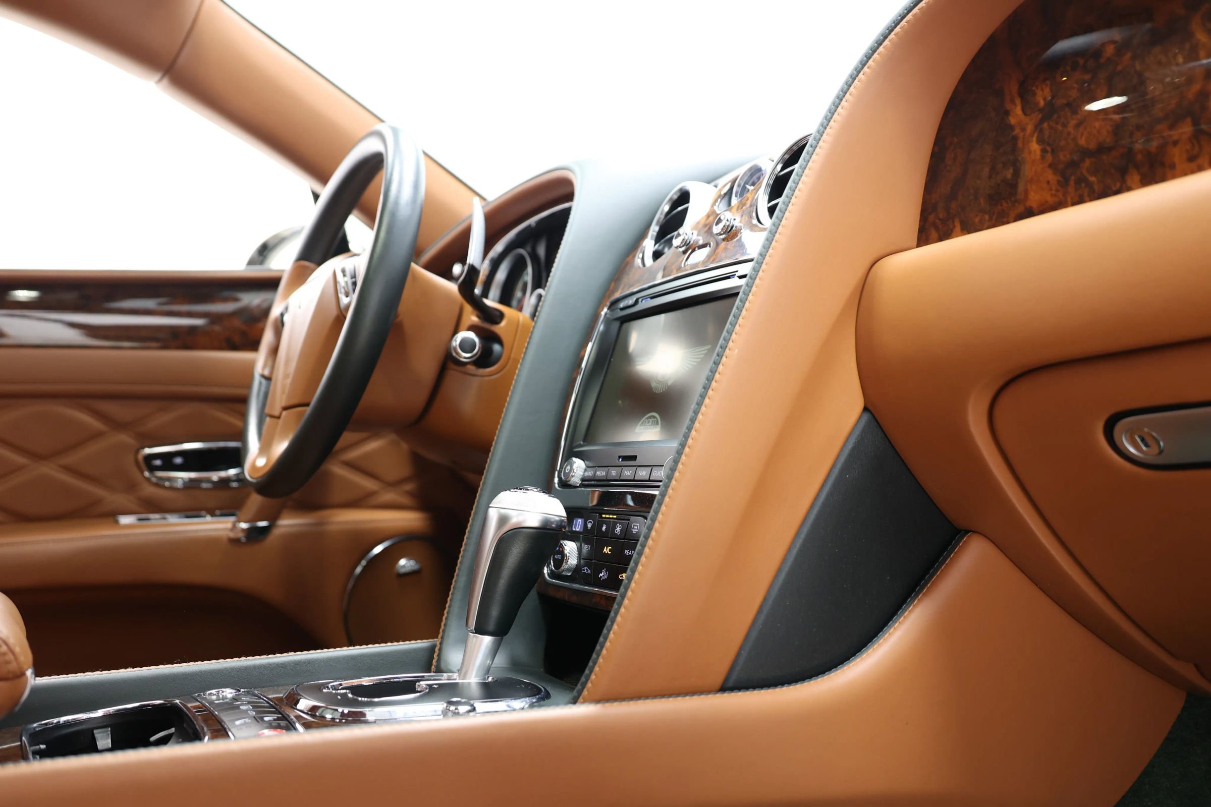 Used 2016 Bentley Flying Spur W12 AWD/4WD image 90