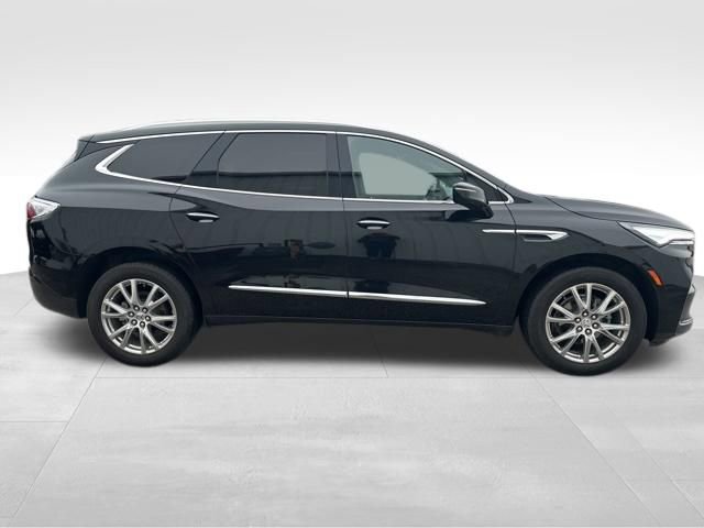 Used 2024 Buick Enclave Essence w/ Experience Buick Package AWD/4WD image 8