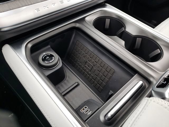 New 2025 Ford Expedition Max Platinum w/ Platinum Ultimate Package AWD/4WD image 25