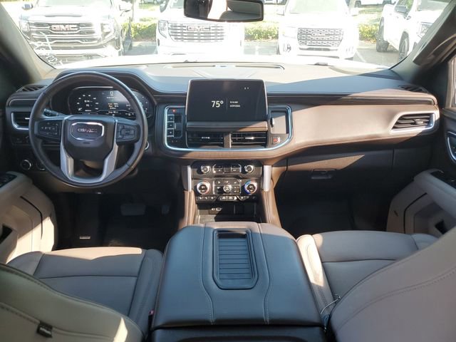 Used 2022 GMC Yukon SLT w/ SLT Premium Package RWD image 11