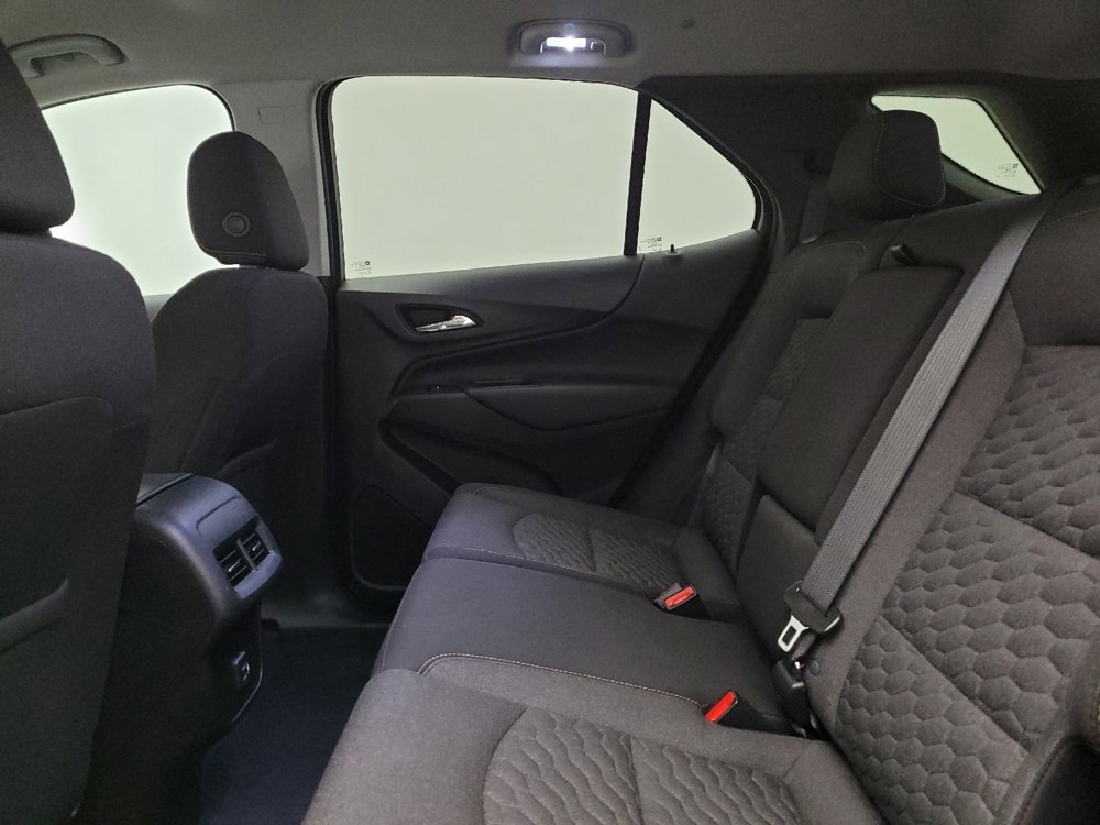 Used 2021 Chevrolet Equinox LT image 18