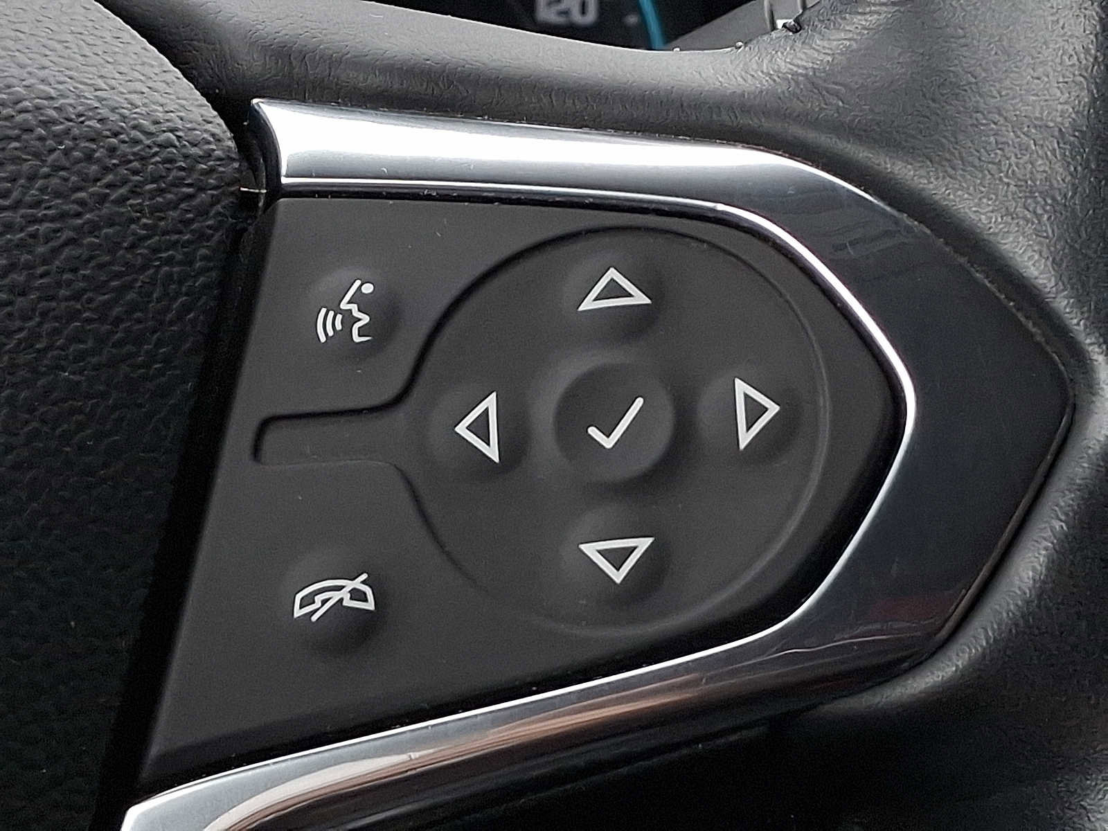 Used 2019 Chevrolet Traverse LT w/ LPO, Blackout Package AWD/4WD image 22