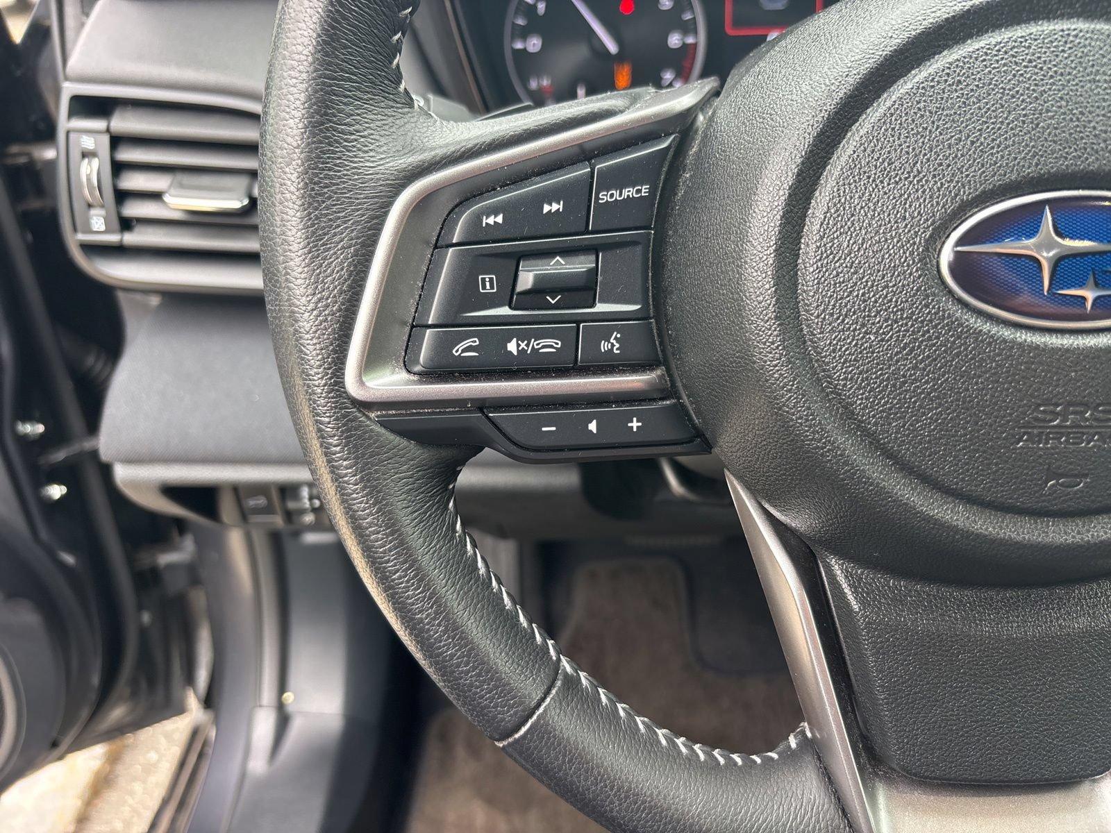 Used 2024 Subaru Outback Premium AWD/4WD image 17