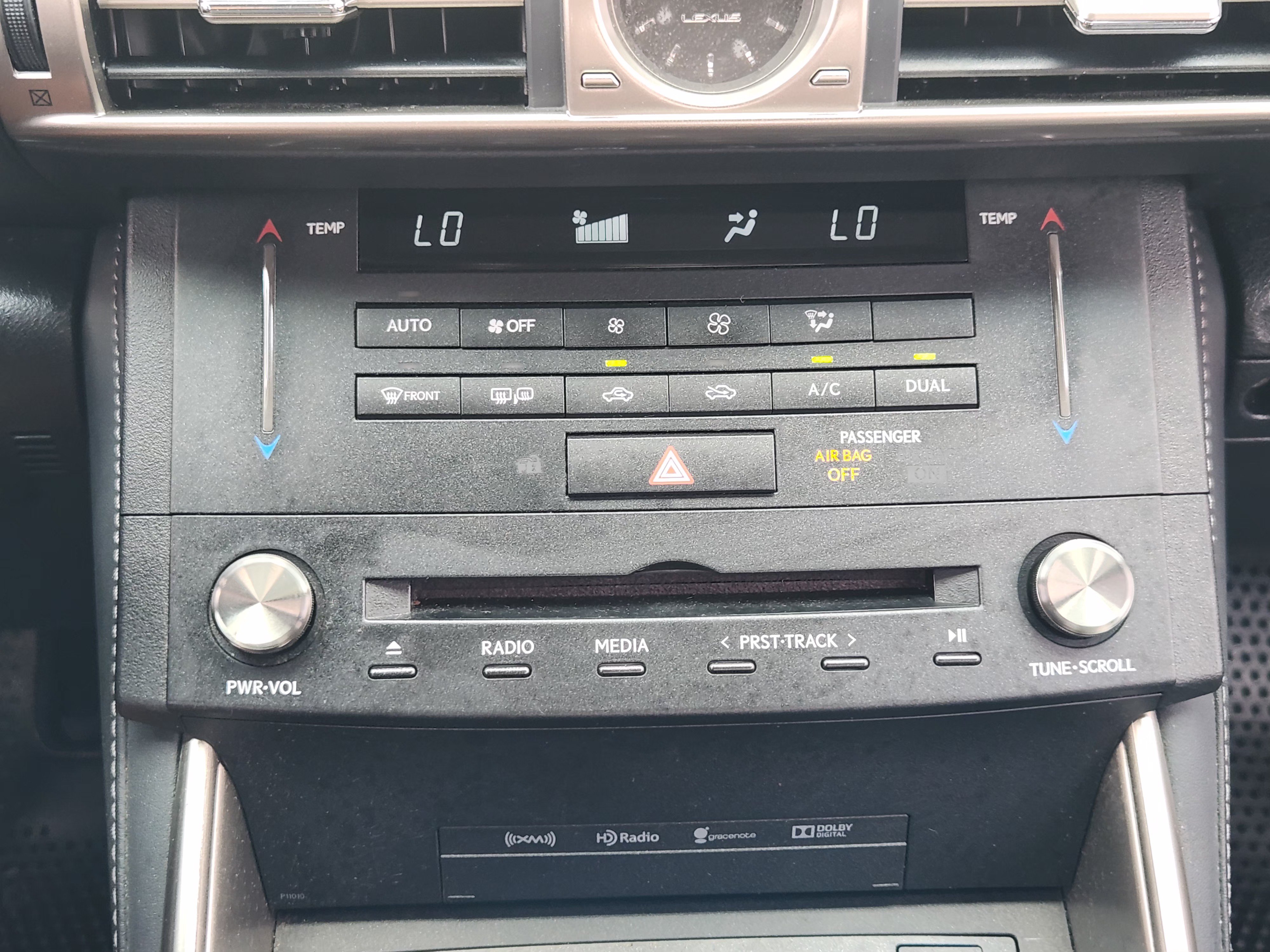 Used 2016 Lexus IS 200t w/ F Sport Package RWD image 20