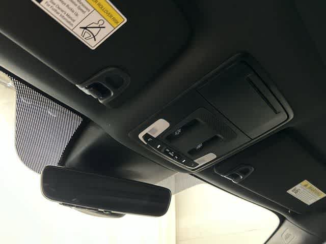 Used 2025 Honda Pilot TrailSport image 21
