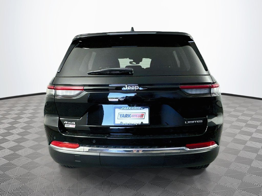 Certified 2024 Jeep Grand Cherokee Limited w/ Trailer Tow Package AWD/4WD image 10