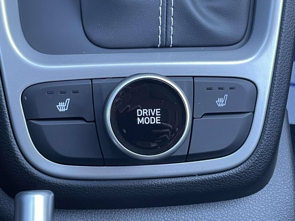 New 2026 Hyundai Venue SEL FWD image 30