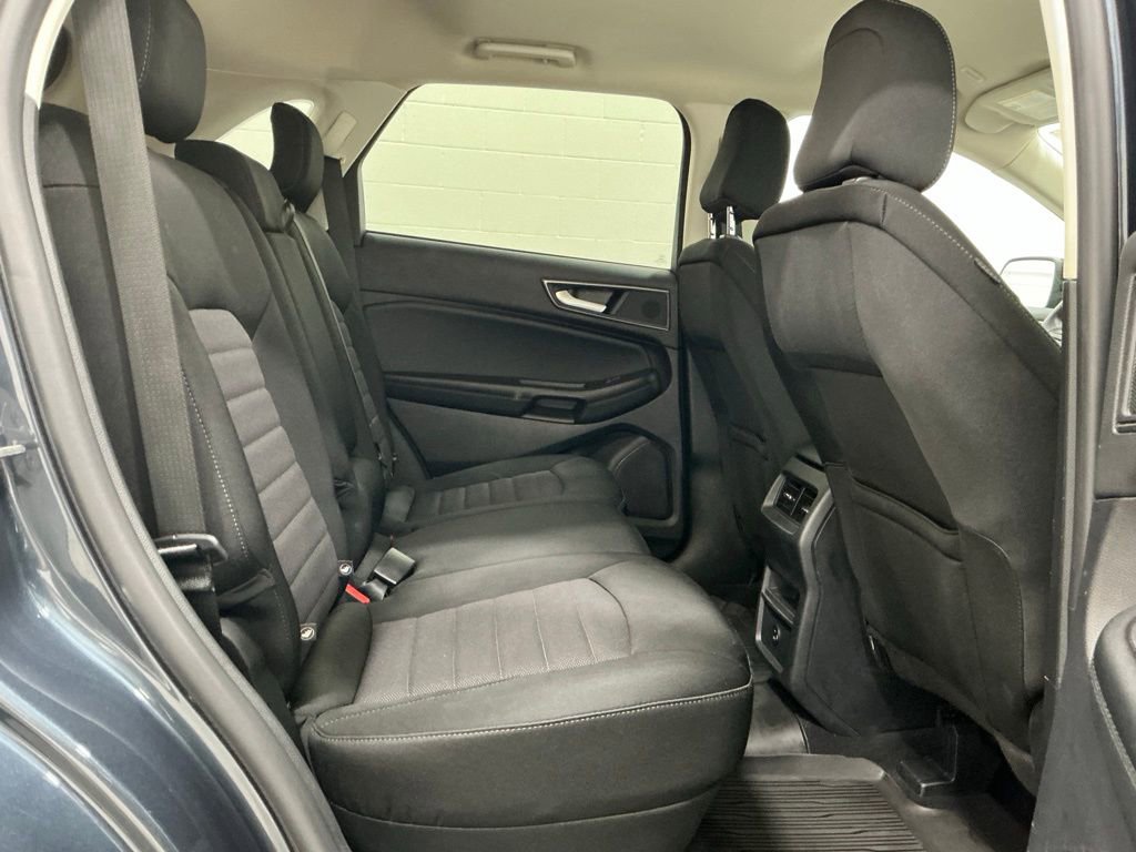Used 2022 Ford Edge SE w/ Black Appearance Package image 22