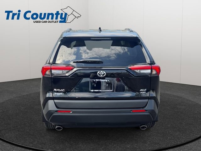 Certified 2022 Toyota RAV4 XLE w/ Convenience Package image 7