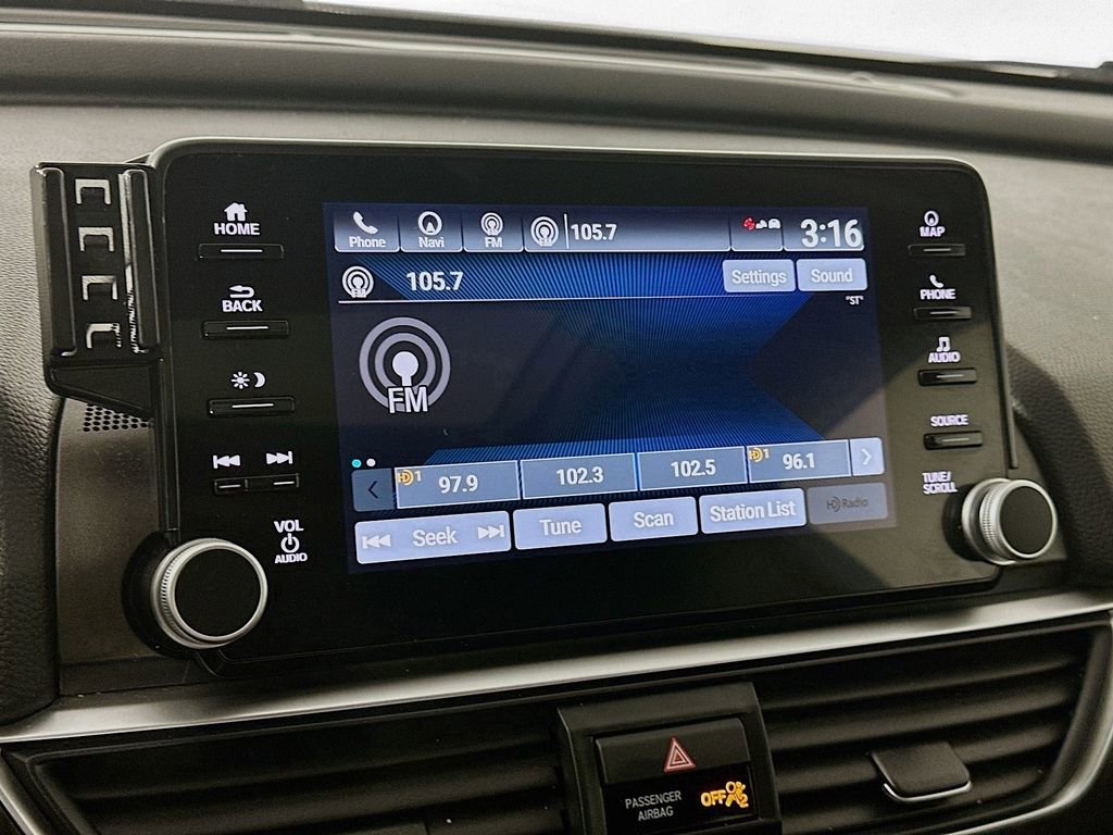 Used 2021 Honda Accord Touring image 17