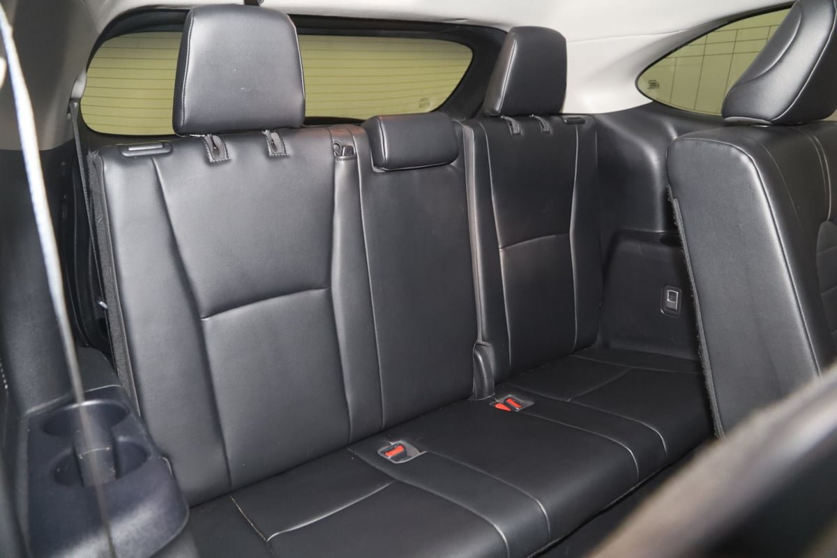 Used 2022 Toyota Highlander XLE FWD image 14