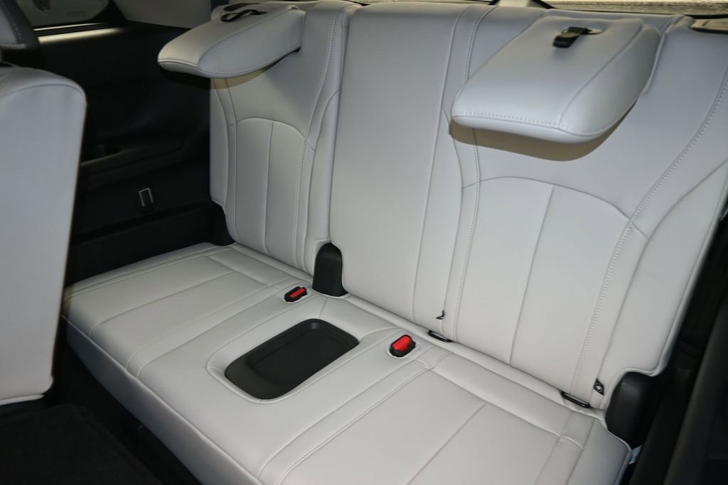 New 2027 INFINITI QX60 Luxe w/ Cargo Package FWD image 17