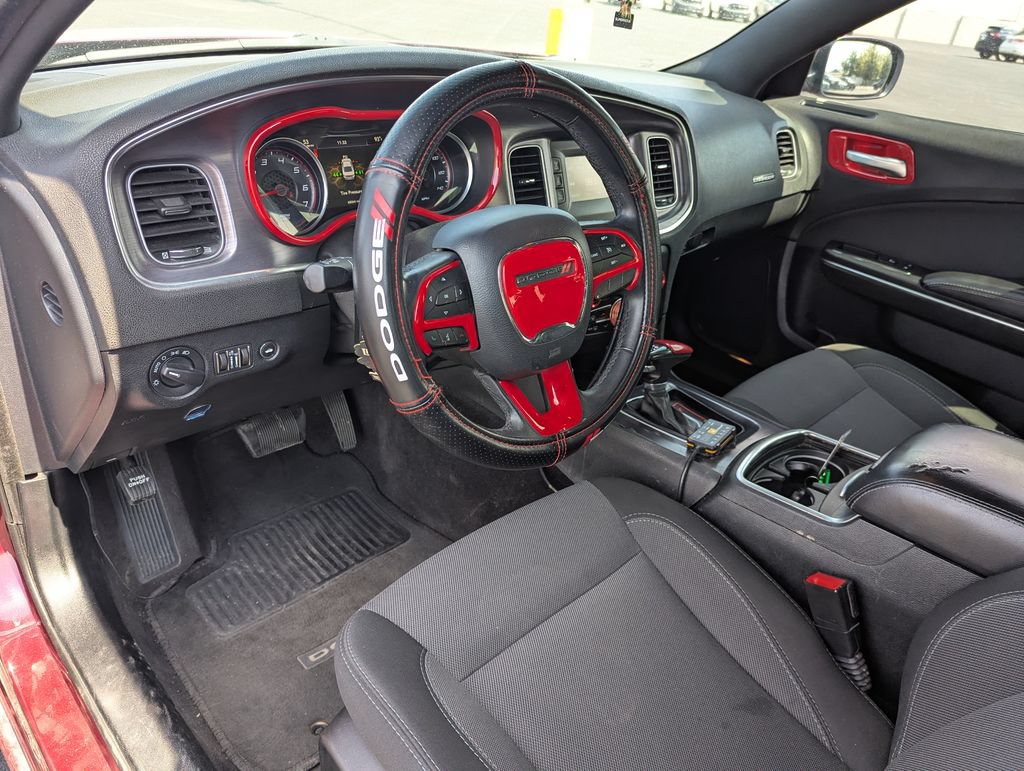 Used 2017 Dodge Charger SE RWD image 21