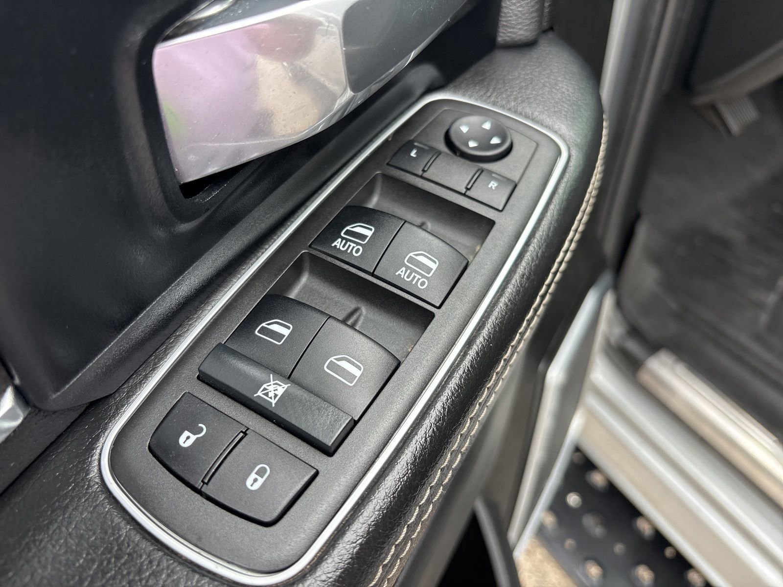 Used 2022 RAM 2500 Laramie image 11