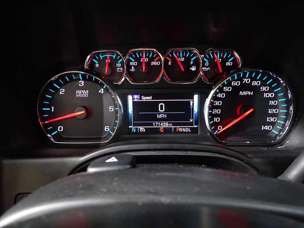 Used 2019 Chevrolet Suburban LT AWD/4WD image 27