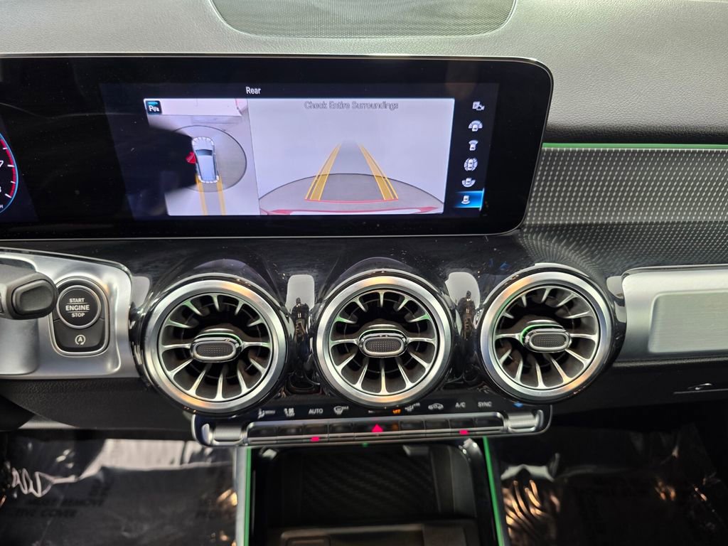 Certified 2022 Mercedes-Benz GLB 250 image 22