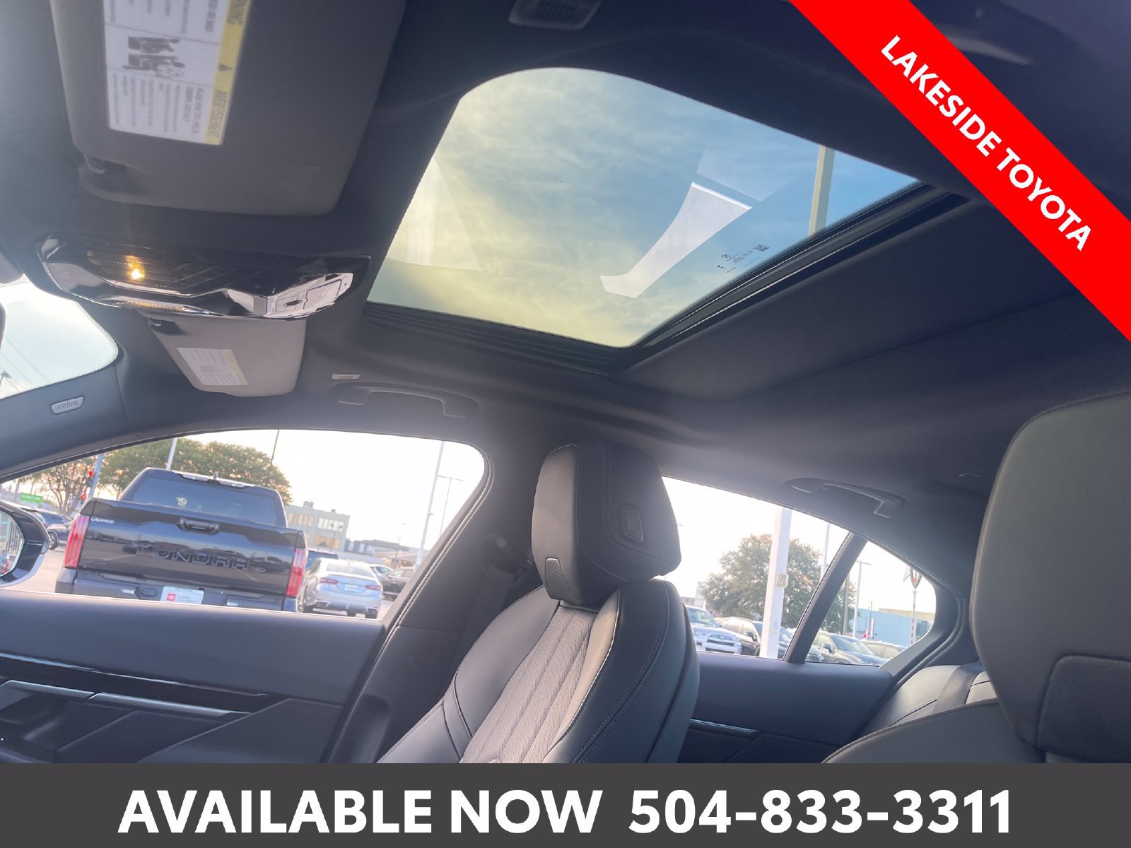 Used 2024 BMW 530i xDrive w/ Premium Package AWD/4WD image 31