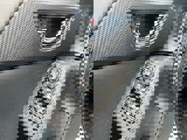 Certified 2025 Subaru Crosstrek 2.5i Limited w/ Crosstrek Mirror Package image 14