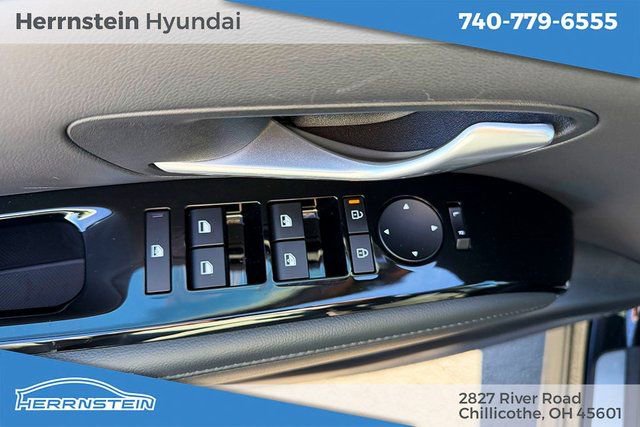 Certified 2025 Hyundai Tucson Limited image 12