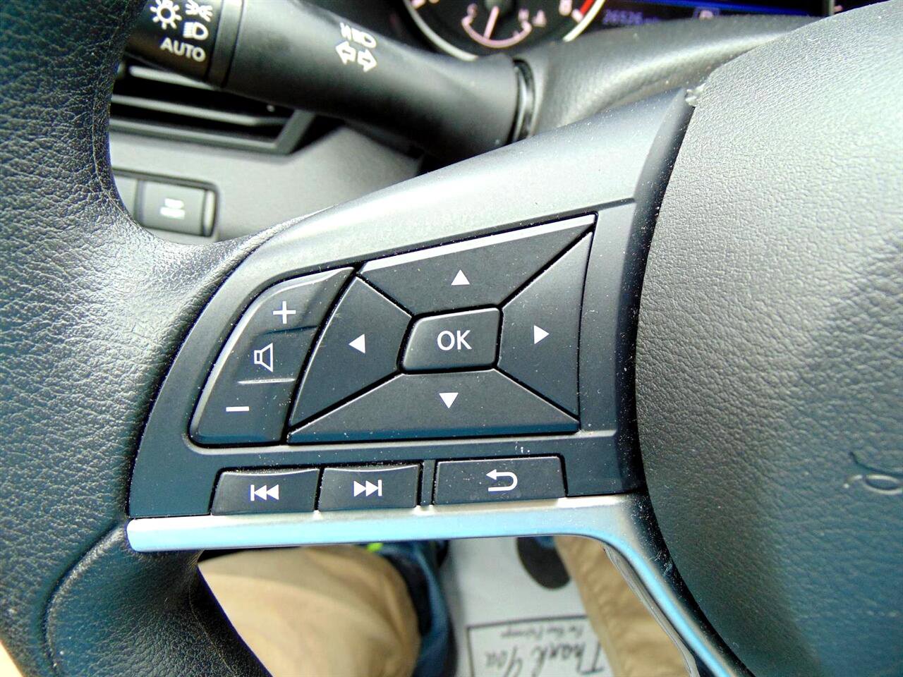 Used 2024 Nissan Altima 2.5 SV image 33