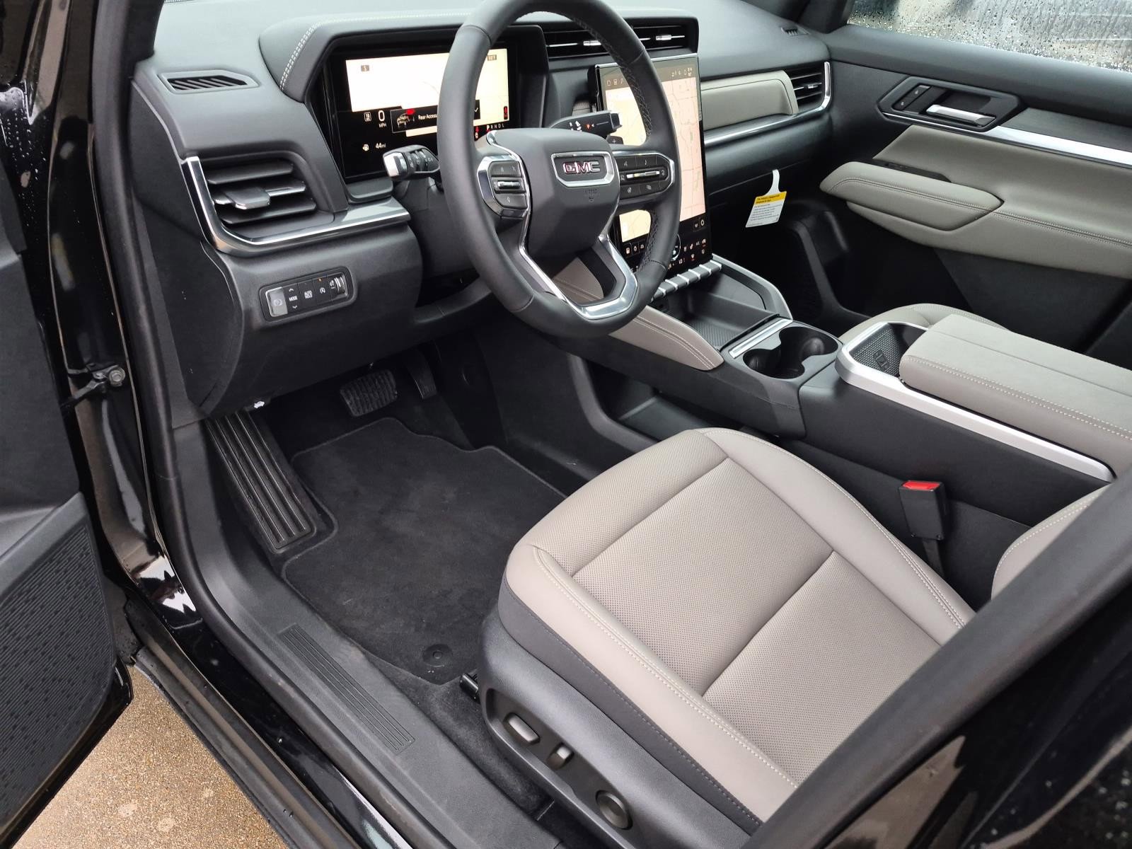 New 2026 GMC Terrain Elevation w/ Elevation Premium Package image 10