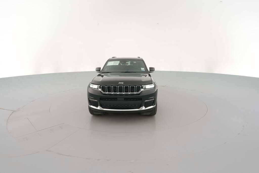 New 2025 Jeep Grand Cherokee L Limited image 2