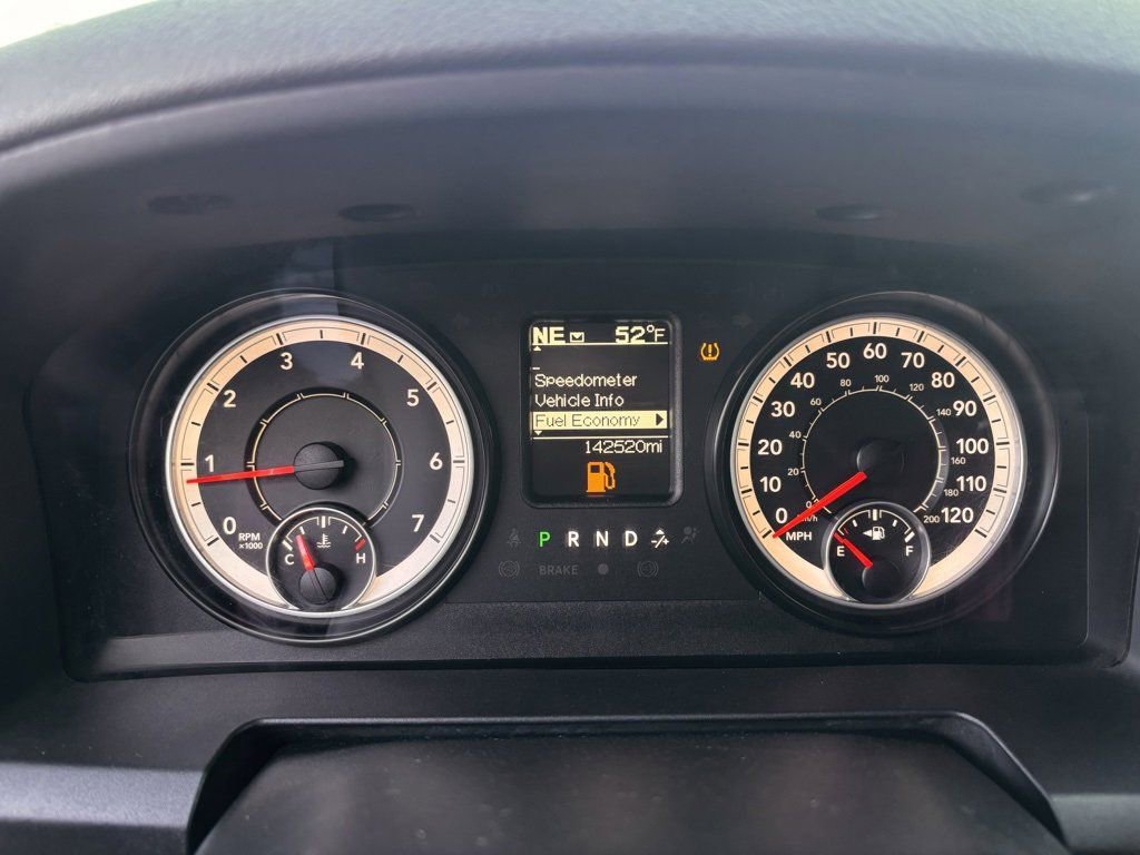 Used 2016 RAM 1500 Classic SLT image 4