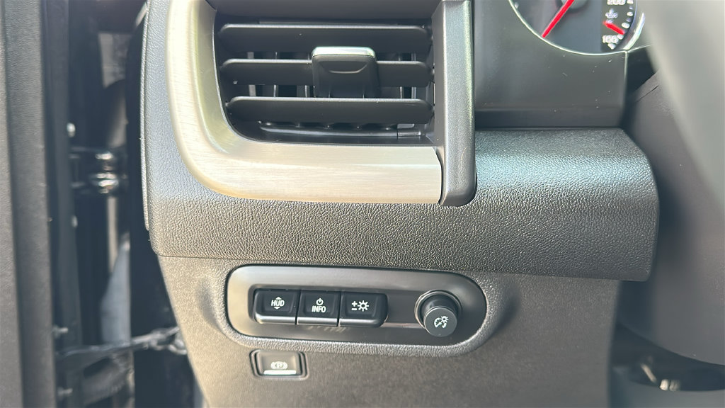 Used 2024 GMC Terrain Denali w/ Black Diamond Edition AWD/4WD image 21