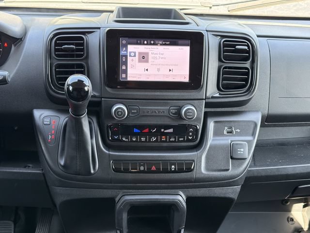 Used 2025 RAM ProMaster 3500 w/ Convenience Group FWD image 17