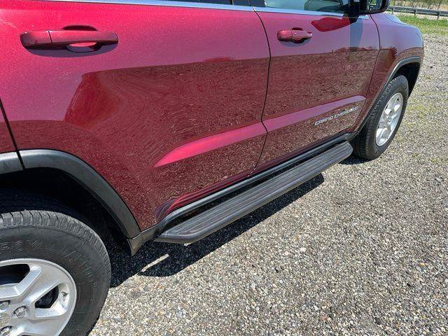 Used 2016 Jeep Grand Cherokee Laredo AWD/4WD image 5
