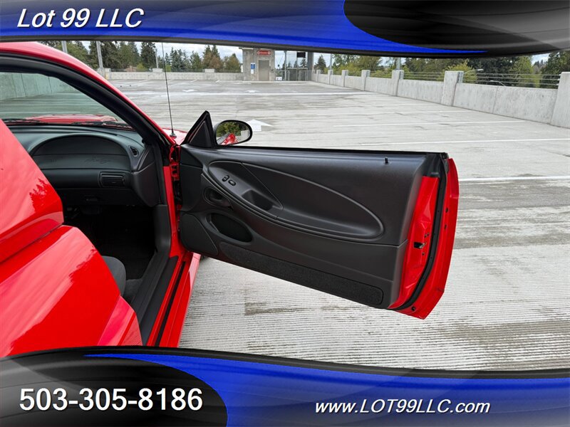 Used 2000 Ford Mustang Coupe RWD image 37