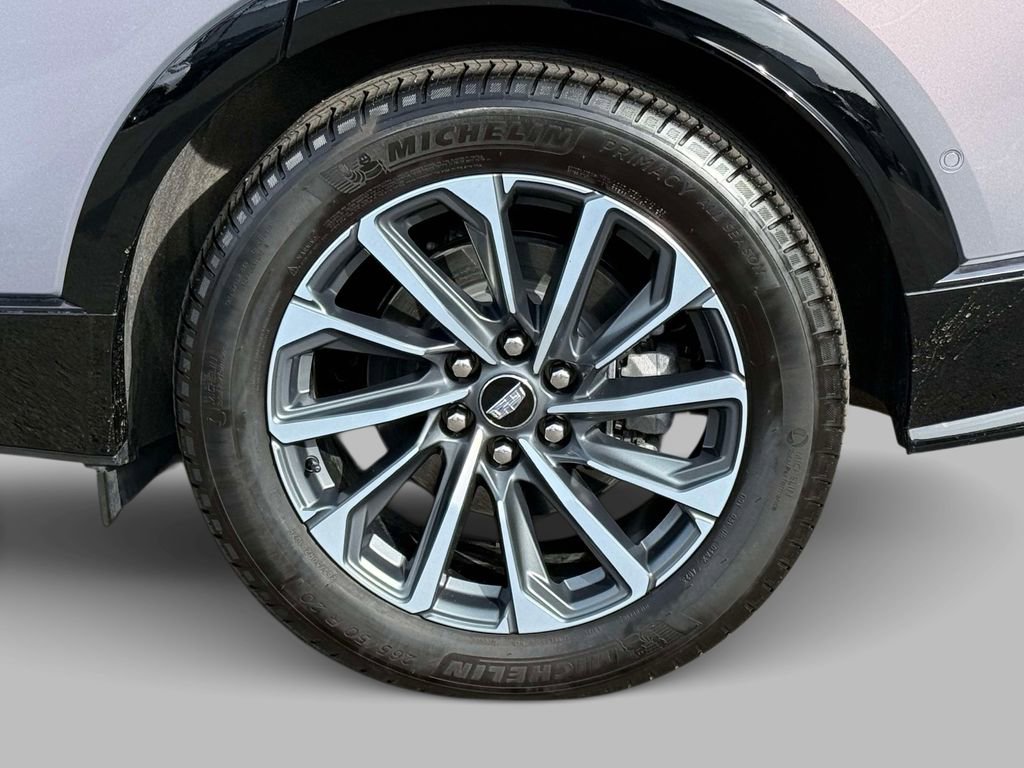 Used 2024 Cadillac Lyriq Sport image 13